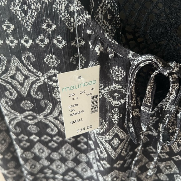 Maurices blouse - Picture 3 of 3